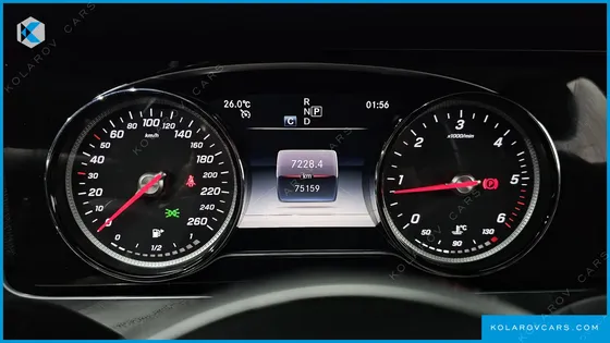 MERCEDES E-CLASS E220D AVANTGARDE