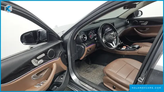 MERCEDES E-CLASS E220D AVANTGARDE