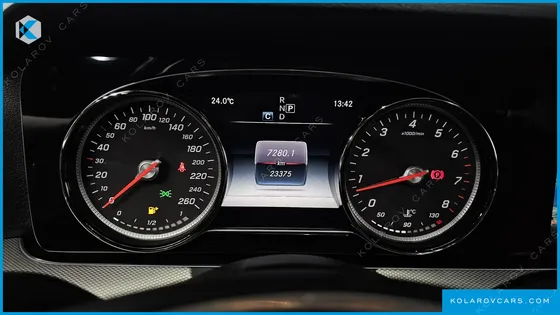 MERCEDES E-CLASS E200 AVANTGARDE