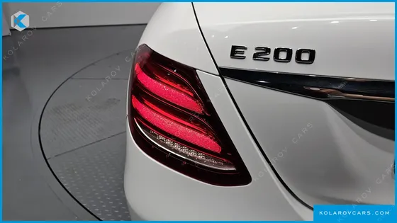 MERCEDES E-CLASS E200 AVANTGARDE