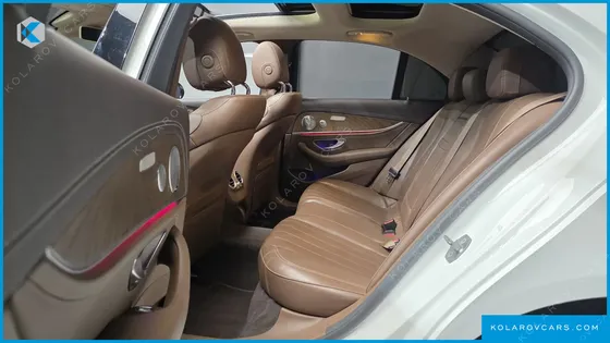 MERCEDES E-CLASS E300 4MATIC EXCLUSIVE