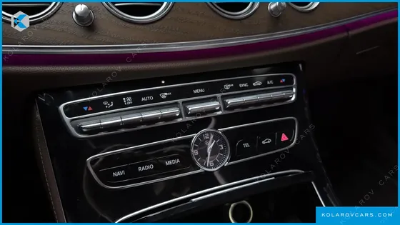 MERCEDES E-CLASS E300 4MATIC EXCLUSIVE