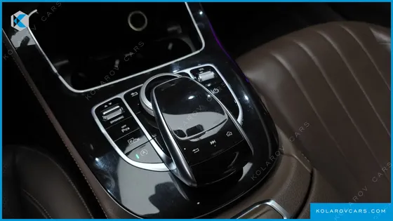 MERCEDES E-CLASS E300 4MATIC EXCLUSIVE