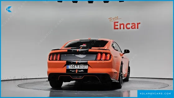 FORD MUSTANG COUPE