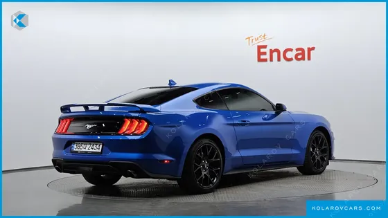 FORD MUSTANG COUPE
