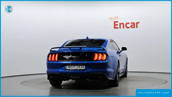 FORD MUSTANG COUPE
