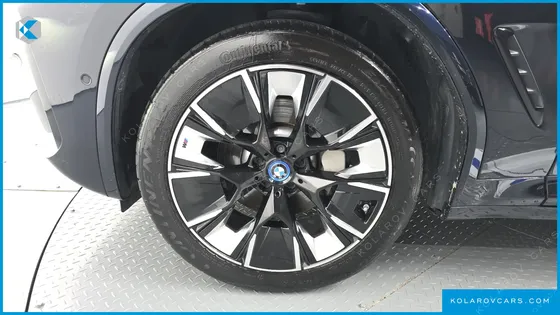 BMW IX3 M SPORTS