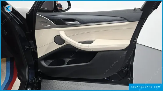 BMW IX3 M SPORTS