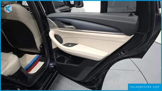 BMW IX3 M SPORTS