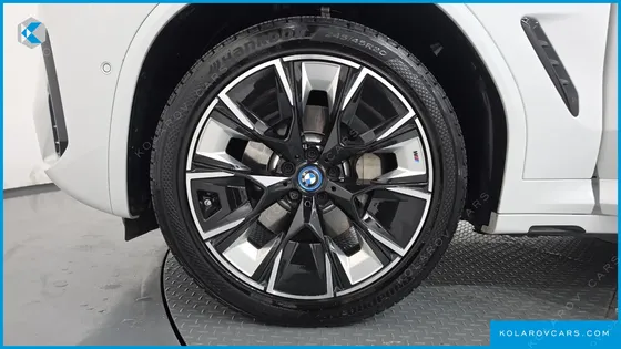 BMW IX3 M SPORTS