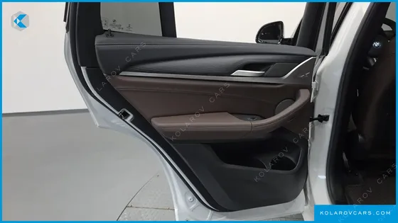 BMW IX3 M SPORTS