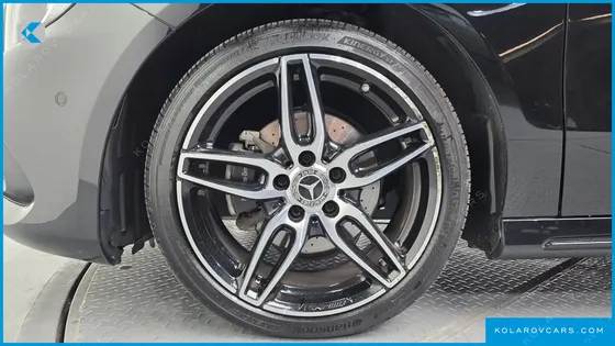MERCEDES A-CLASS A200 AMG LINE