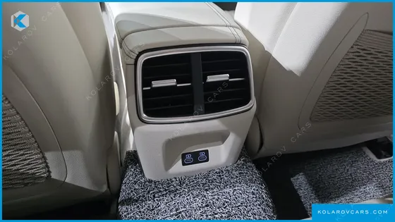 GENESIS G70 GASOLINE 2.5T 4WD
