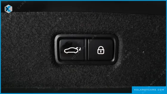 GENESIS EQ900 3.8 GDI AWD