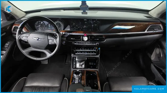 GENESIS EQ900 5.0 GDI AWD LIMOUSINE