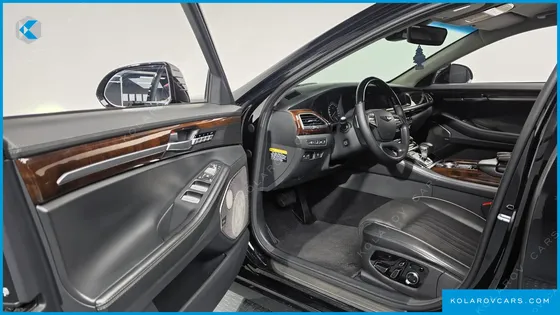 GENESIS EQ900 5.0 GDI AWD LIMOUSINE