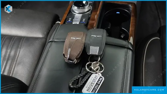 GENESIS EQ900 5.0 GDI AWD LIMOUSINE