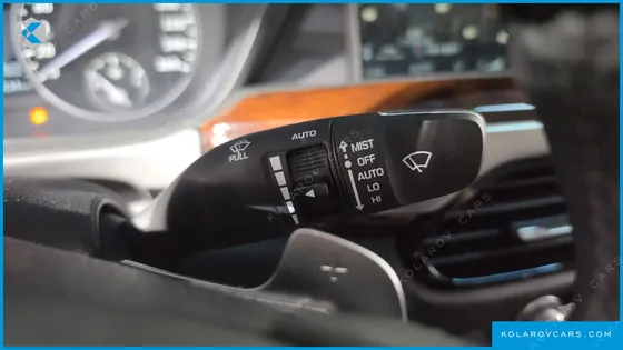 GENESIS EQ900 5.0 GDI AWD LIMOUSINE