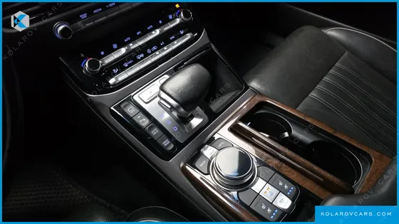 GENESIS EQ900 3.8 GDI AWD