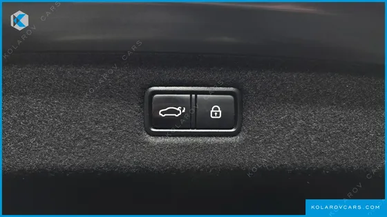 GENESIS EQ900 3.8 GDI AWD
