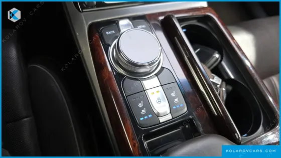 GENESIS EQ900 3.8 GDI AWD