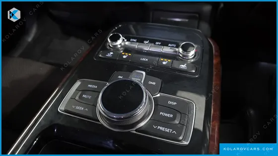 GENESIS EQ900 3.8 GDI AWD