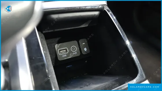 GENESIS EQ900 3.8 GDI AWD