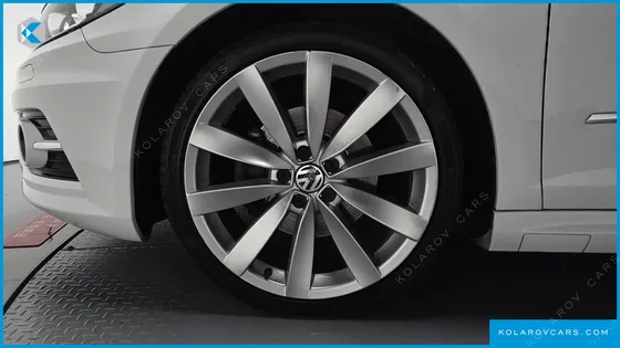 VOLKSWAGEN CC 2.0 TDI BLUEMOTION R-LINE