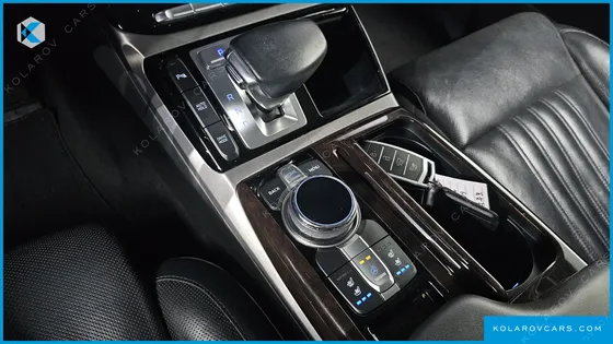 GENESIS EQ900 3.8 GDI AWD