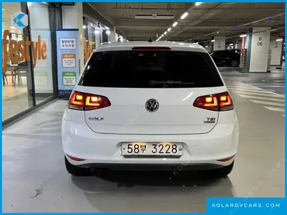 VOLKSWAGEN GOLF 1.4 TSI PREMIUM