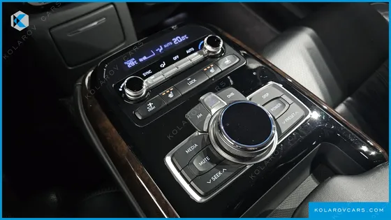 GENESIS EQ900 3.8 GDI AWD