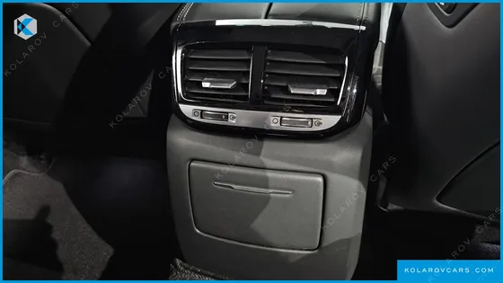 GENESIS EQ900 3.8 GDI AWD