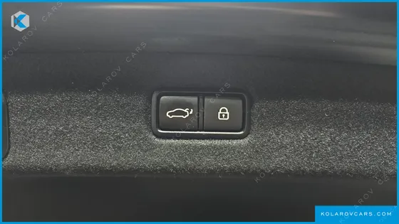 GENESIS EQ900 3.8 GDI AWD