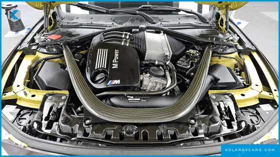 BMW M4 M4 COUPE