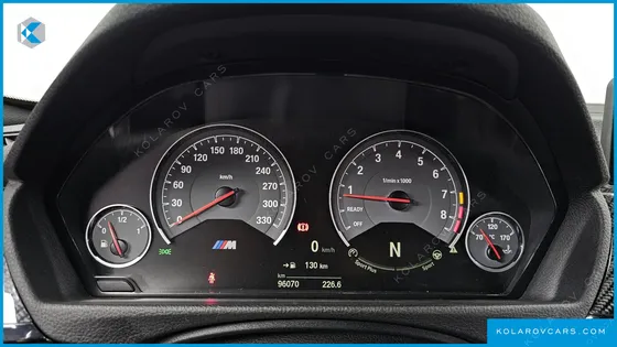 BMW M4 M4 COUPE