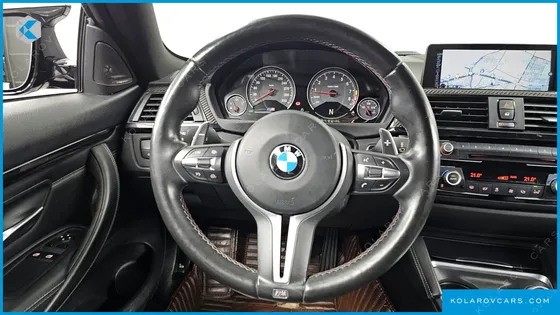 BMW M4 M4 COUPE