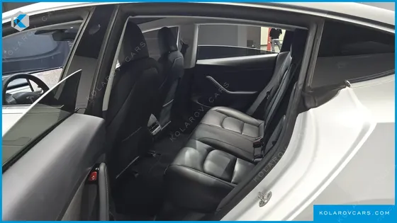 TESLA MODEL 3 STANDARD RANGE PLUE RWD