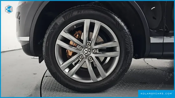 VOLKSWAGEN TOUAREG V6 3.0 TDI BLUEMOTION