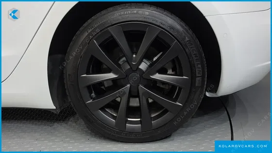 TESLA MODEL 3 LONG RANGE AWD