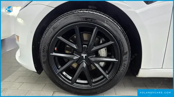 TESLA MODEL 3 LONG RANGE AWD