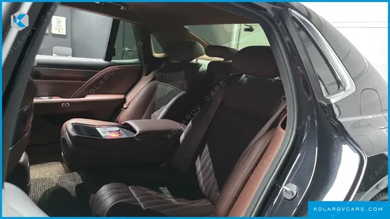 GENESIS G90 GASOLINE 3.5 TURBO AWD