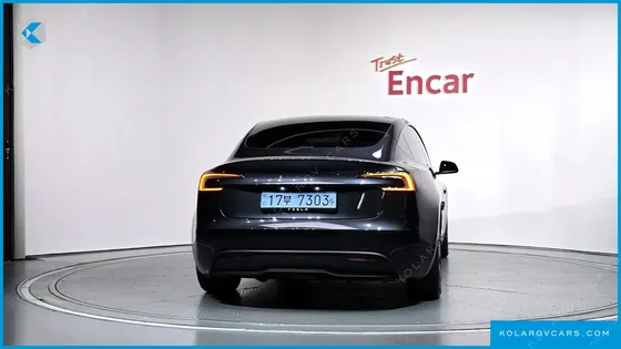 TESLA MODEL 3 RWD