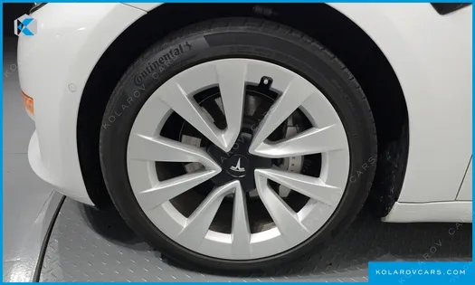 TESLA MODEL 3 LONG RANGE AWD