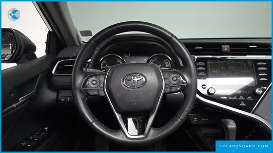 TOYOTA CAMRY 2.5 XLE HYBRID