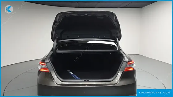 TOYOTA CAMRY 2.5 XLE HYBRID
