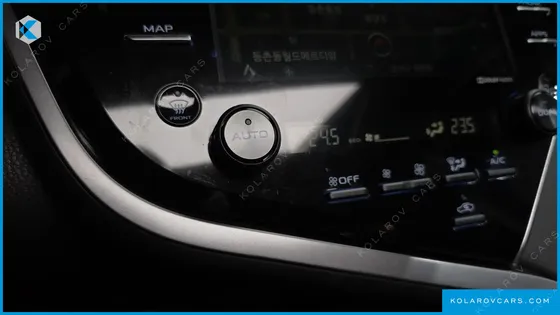 TOYOTA CAMRY 2.5 XLE HYBRID