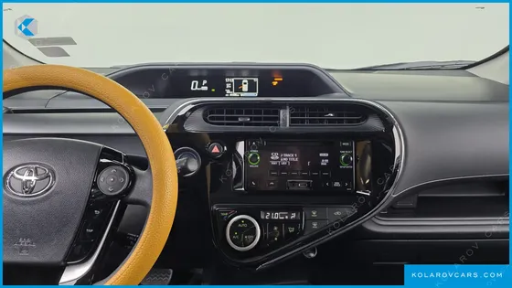 TOYOTA PRIUS 1.5