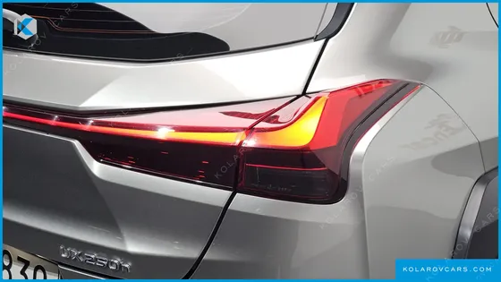 LEXUS UX 2.0 AWD