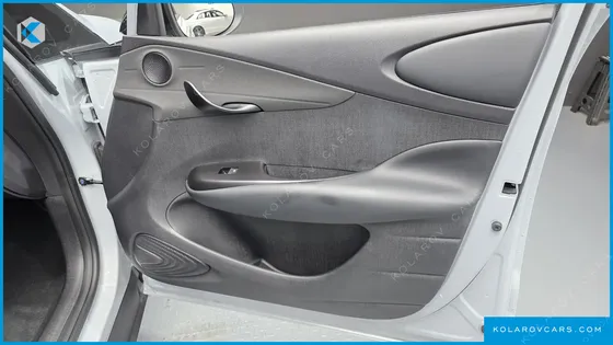 BYD DOLPHIN BASE