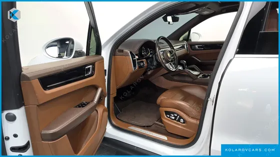PORSCHE CAYENNE 3.0 E-HYBRID
